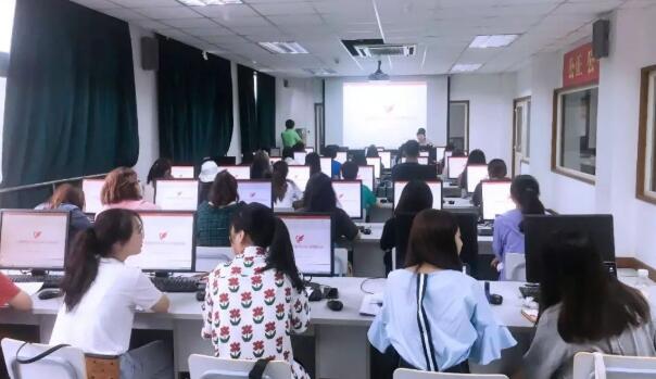 电脑培训学校学费多少啊 电脑培训学校学费多少啊